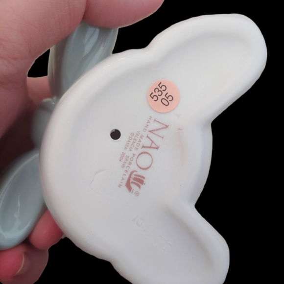 Lladro Nao sweet Smells porcelain figurine - Picture 3 of 4